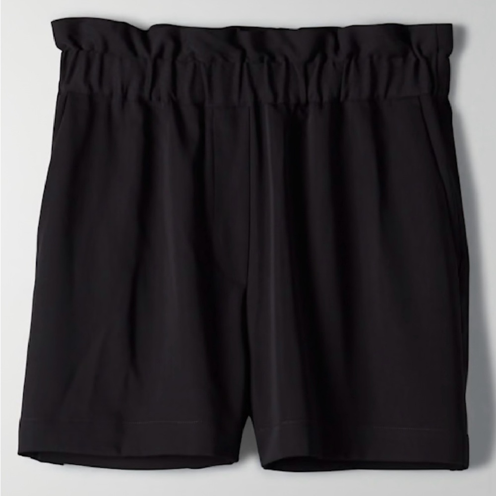 Aritzia Babaton Black High Waist Paperbag Shorts Size XXS